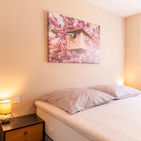 Apartmani Nela Kaštela Kültér fotó