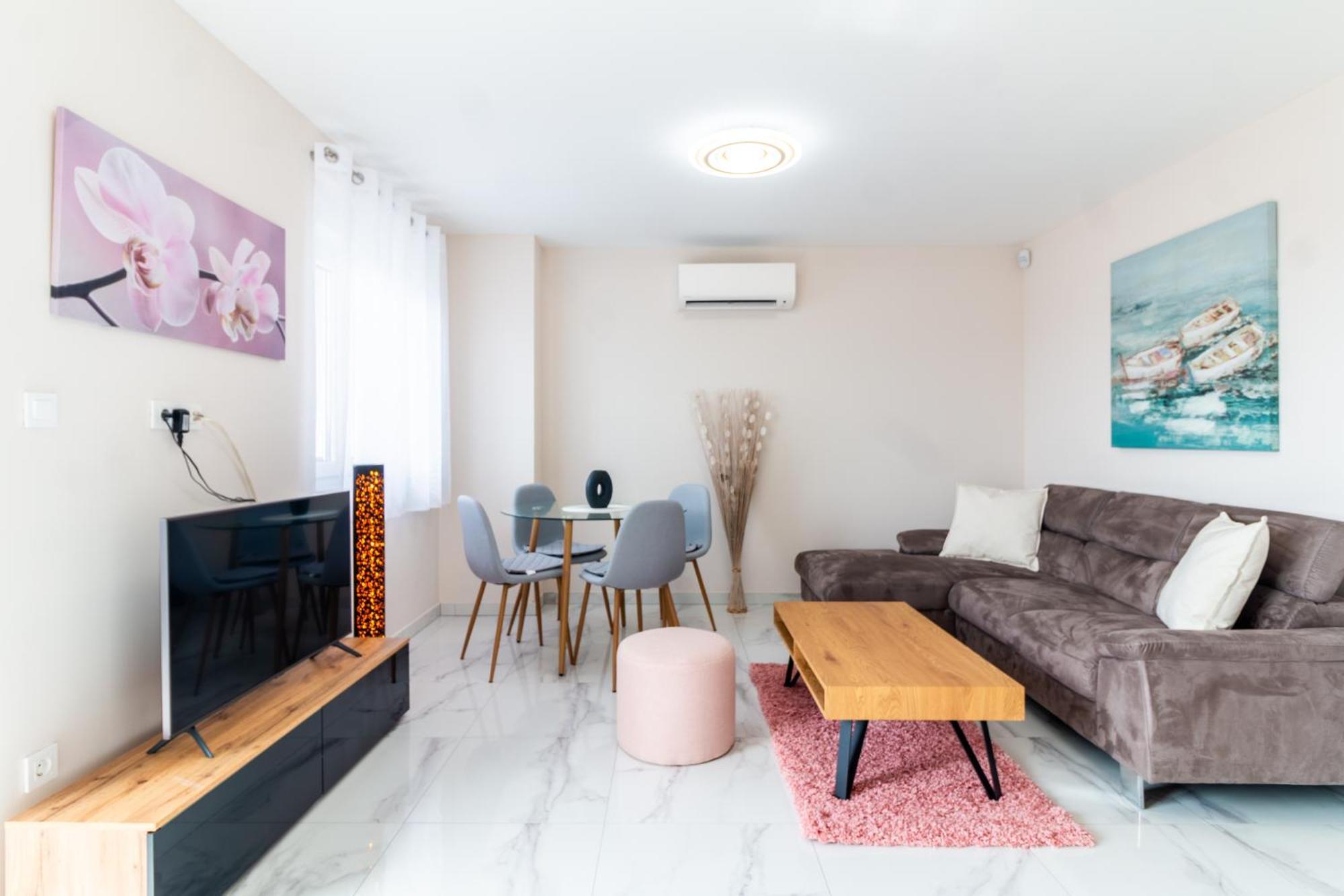 Apartmani Nela Kaštela Kültér fotó