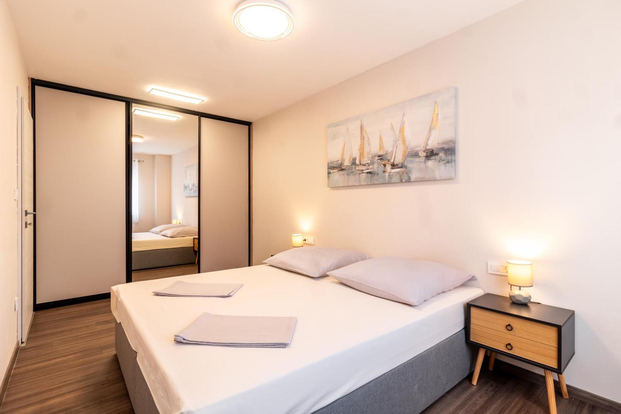 Apartmani Nela Kaštela Kültér fotó