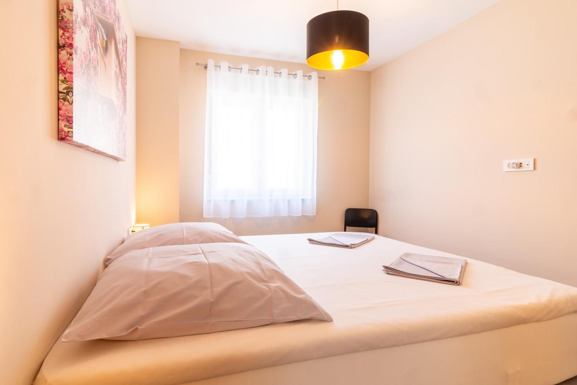 Apartmani Nela Kaštela Kültér fotó