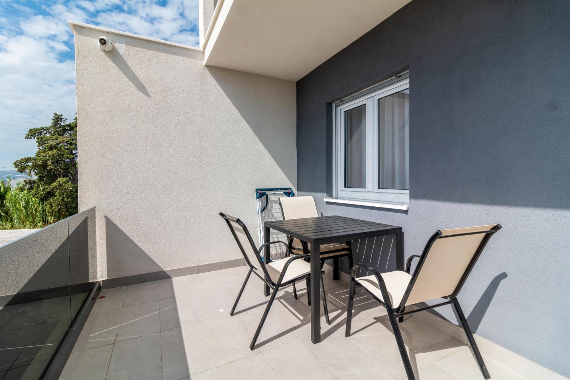 Apartmani Nela Kaštela Kültér fotó