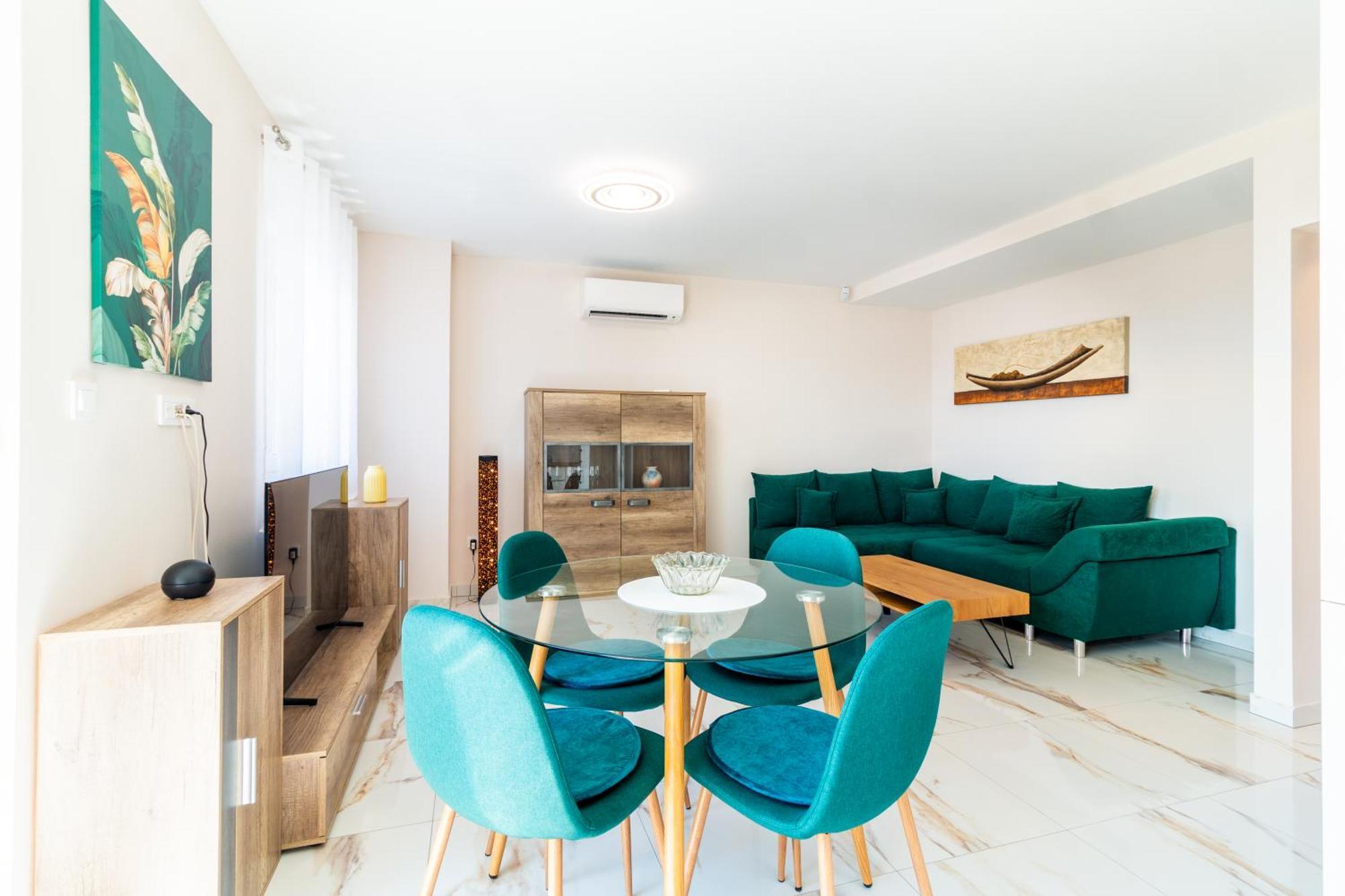 Apartmani Nela Kaštela Kültér fotó