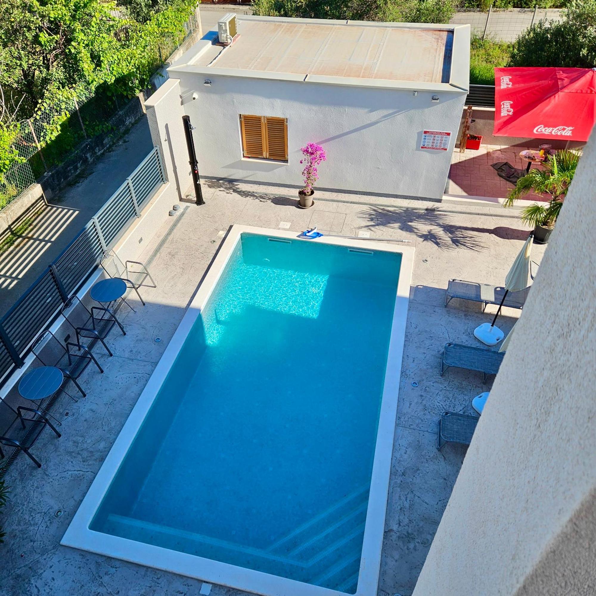 Apartmani Nela Kaštela Kültér fotó